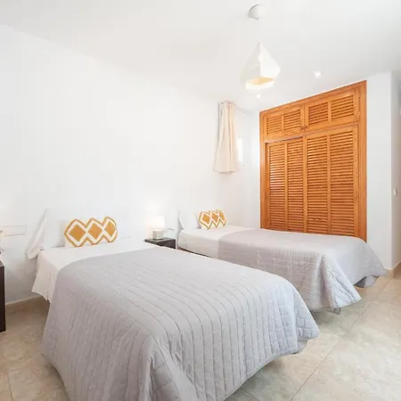 Escondida Villa Sant Josep de sa Talaia